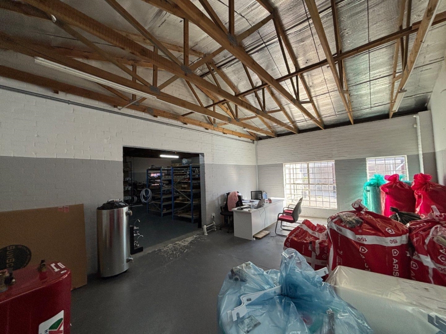 To Let commercial Property for Rent in Paarden Eiland Western Cape